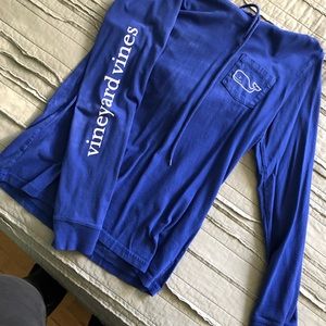 Vineyard Vines longsleeve 🐳